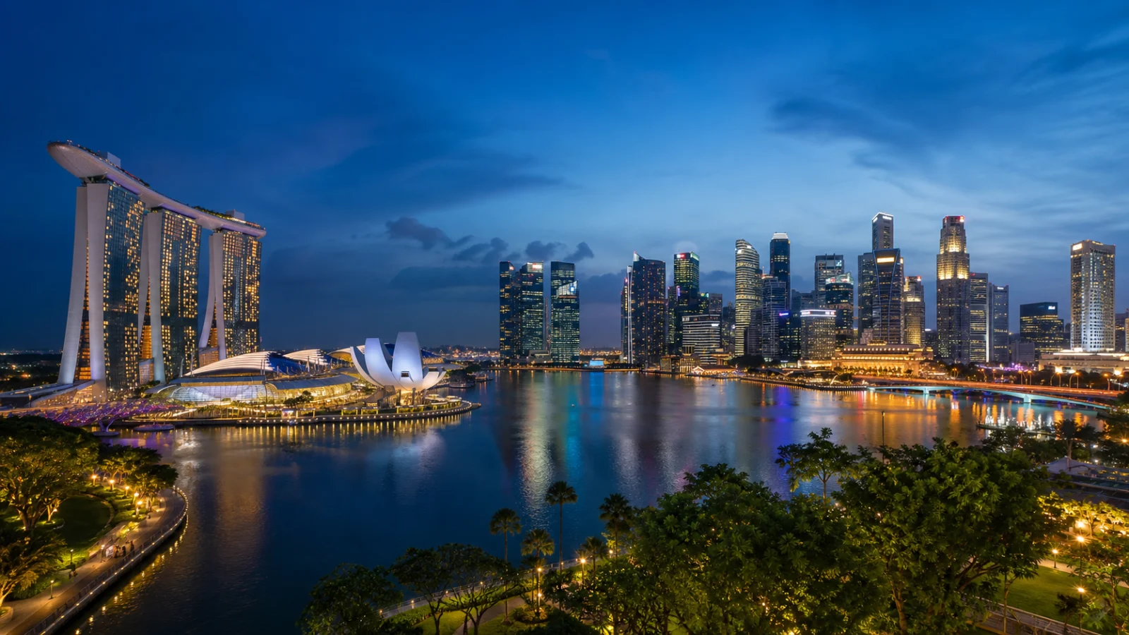 3N 4D, Singapore